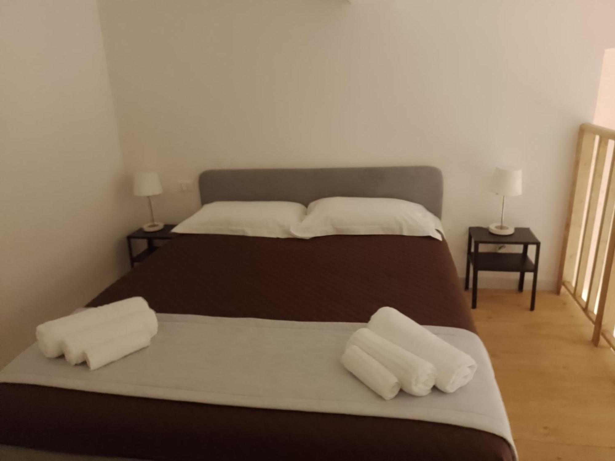 La Casa Di Fofo' Otel Napoli Oda fotoğraf