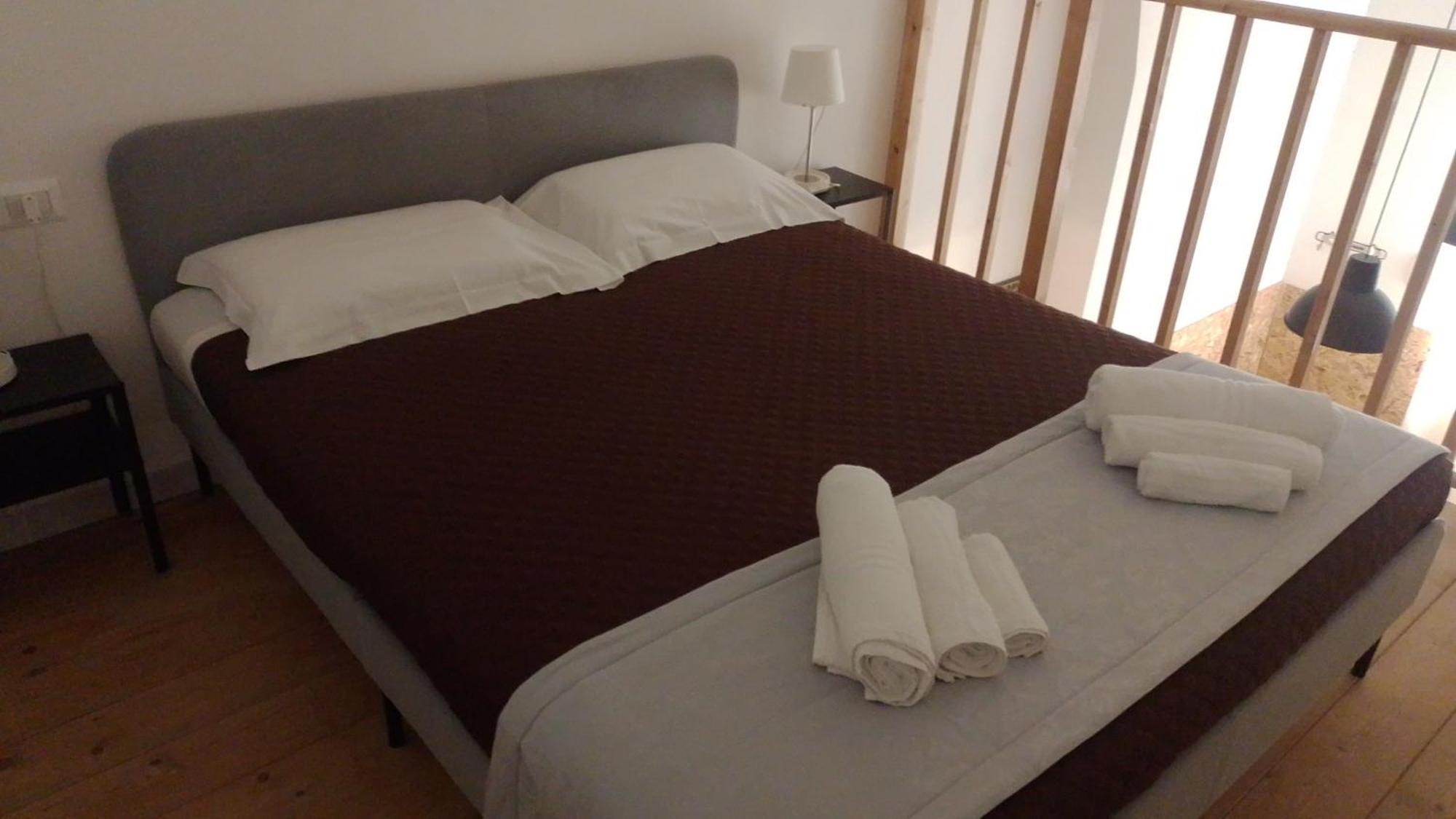 La Casa Di Fofo' Otel Napoli Oda fotoğraf